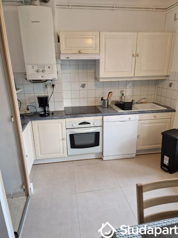 Chambre - 9 m² - 1 pièce