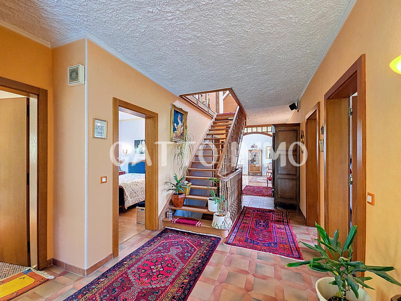 Maison - 200 m² - 8 pièces