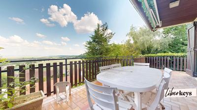 Maison - 101 m² - 5 pièces