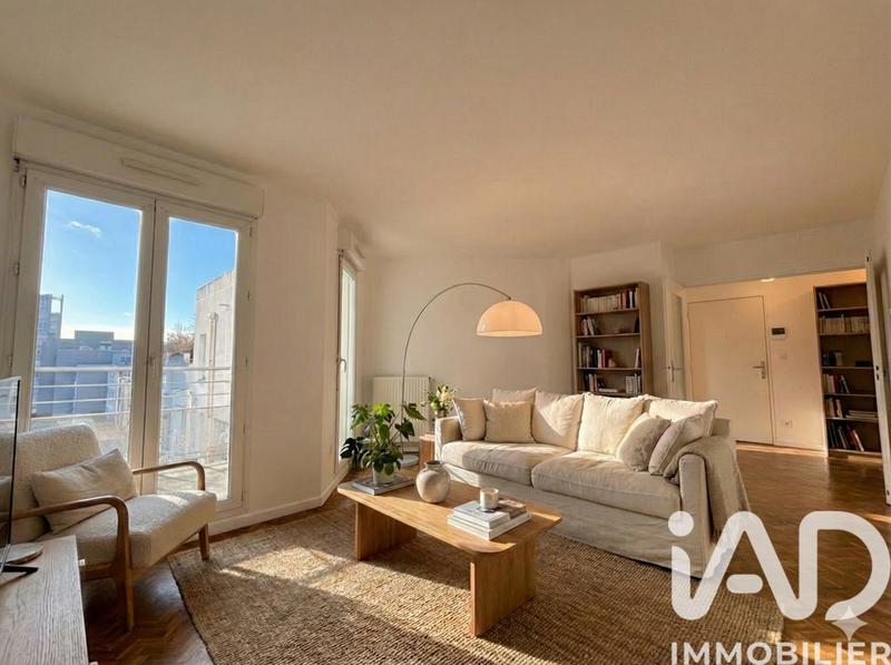 Appartement - 84 m² - 4 pièces