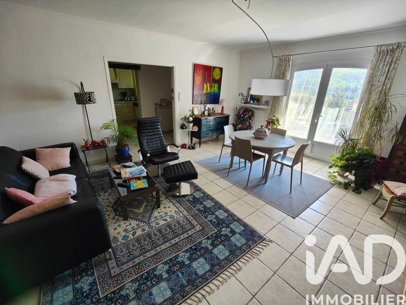 Maison - 106 m² - 5 pièces