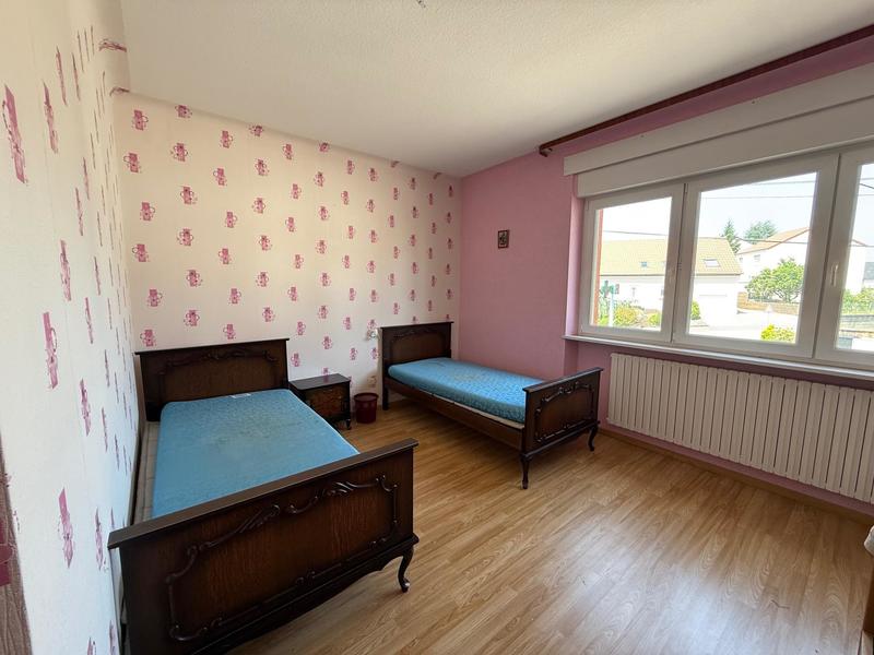 Maison - 275 m² - 13 pièces