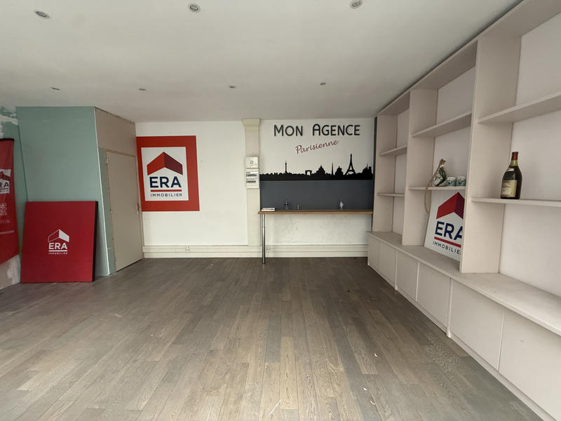 Magasins - 30 m²