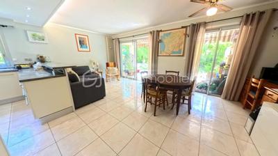 Appartement - 85 m² - 4 pièces