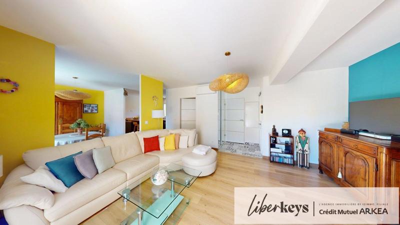 Maison - 110 m² - 6 pièces