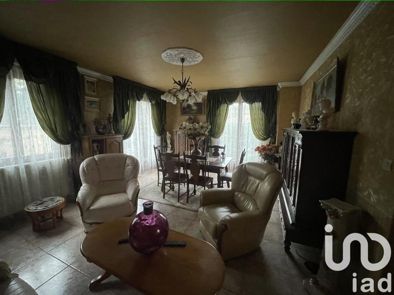 Maison - 167 m² - 9 pièces