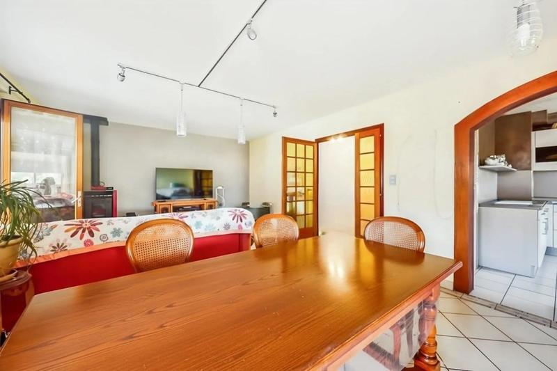 Maison - 290 m² - 9 pièces