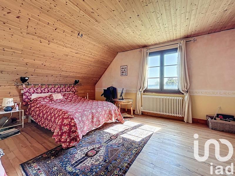 Maison - 280 m² - 8 pièces