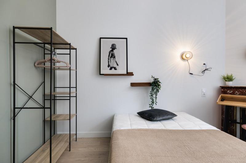 Maison - 250 m² - 12 pièces