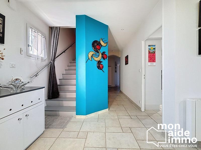 Maison traditionnelle - 164 m² - 6 pièces