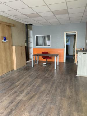 Local commercial - 82 m²