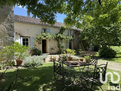 Maison - 263 m² - 14 pièces