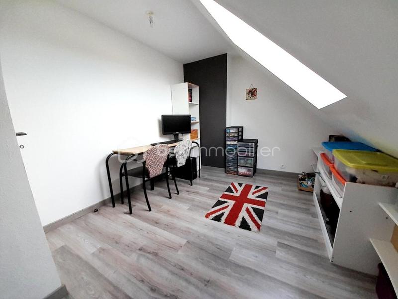 Maison traditionnelle - 183 m² - 7 pièces