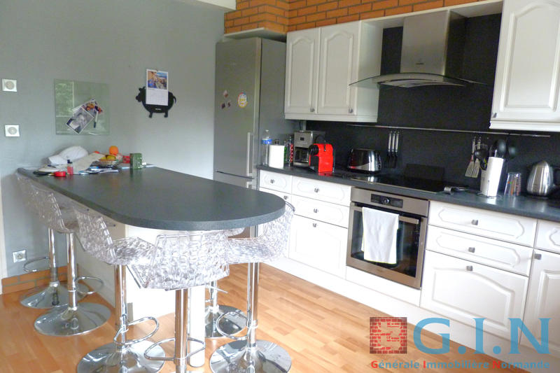 Maison - 132 m² - 8 pièces