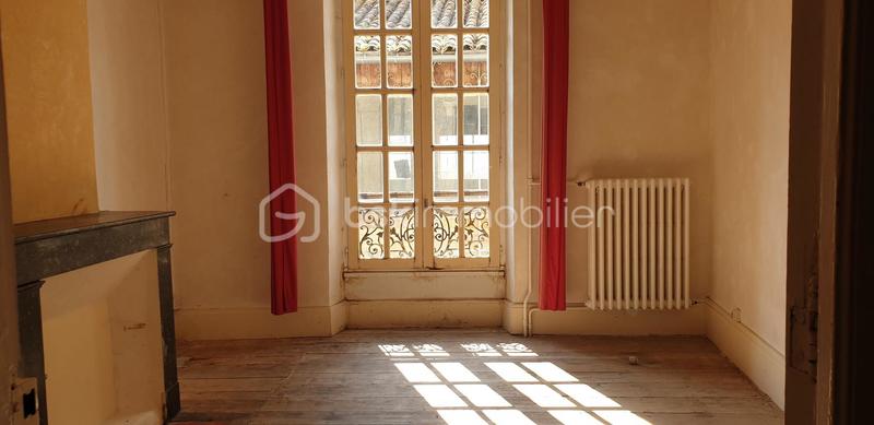 Maison ancienne - 330 m² - 15 pièces