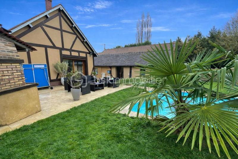 Maison - 184 m² - 7 pièces