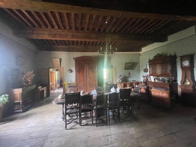 Propriété - 201 m² - 17 pièces