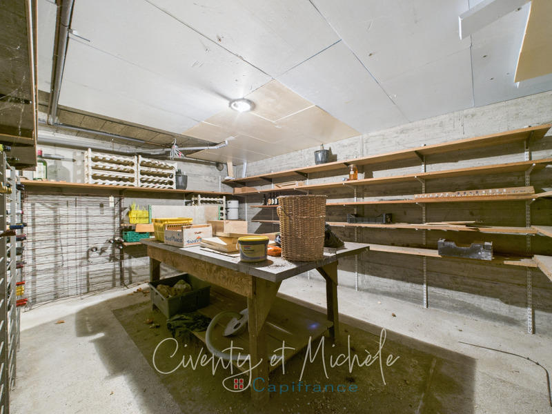 Maison - 308 m² - 10 pièces