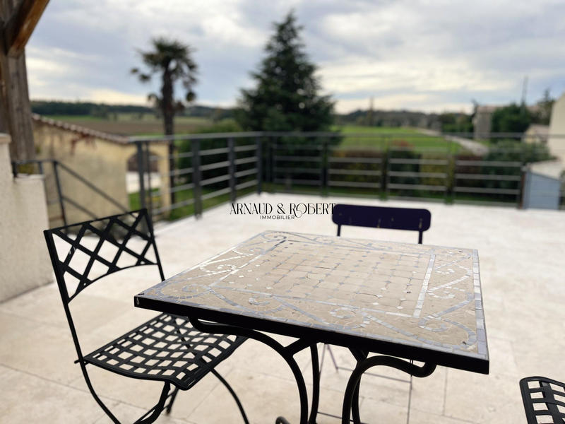 Maison ancienne - 238 m² - 8 pièces