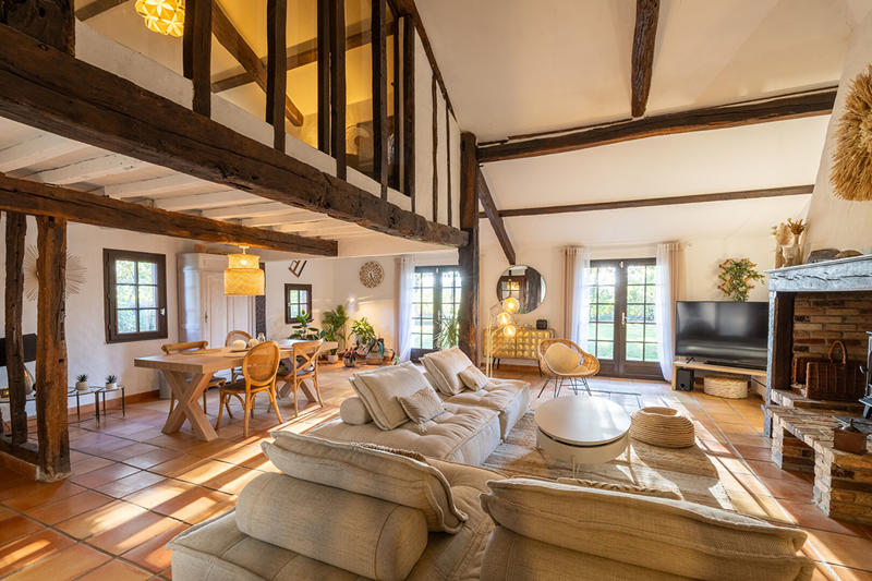 Maison - 170 m² - 6 pièces