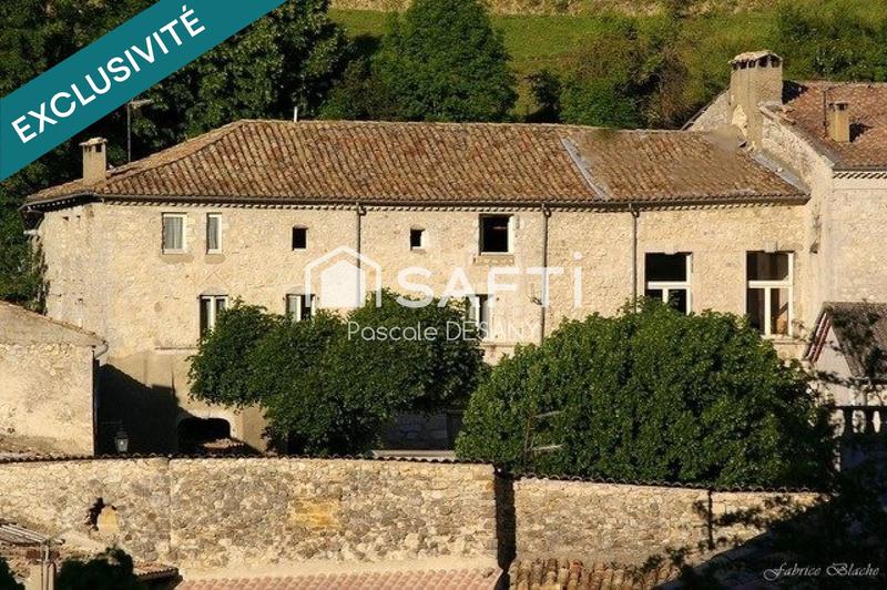 Local commercial - 800 m² - 15 pièces