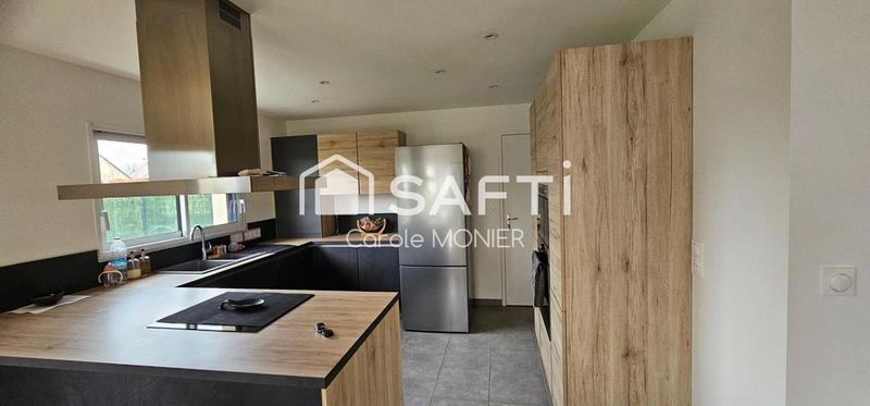 Maison - 102 m² - 4 pièces