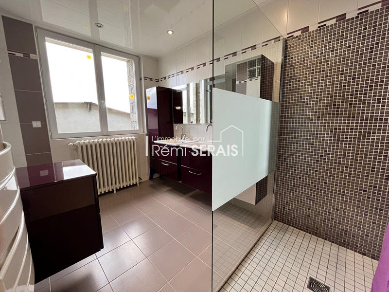 Maison - 167 m² - 6 pièces