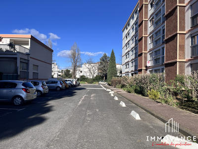 Appartement - 91 m² - 4 pièces