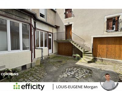 Immeuble - 682 m² - 33 pièces