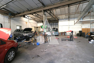 Local d'activité / Entrepôt - 501 m² - 5 pièces