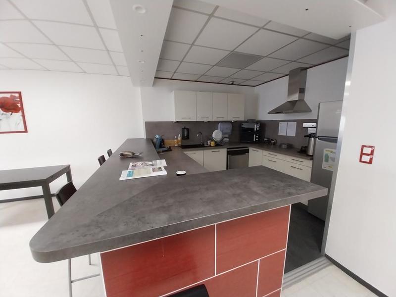 Cave / Box - 1 051 m²