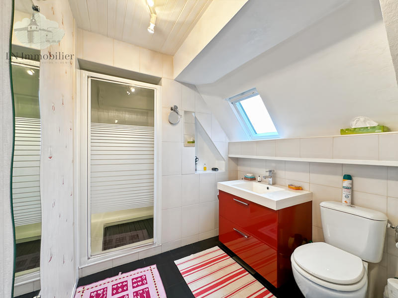 Maison - 167 m² - 8 pièces