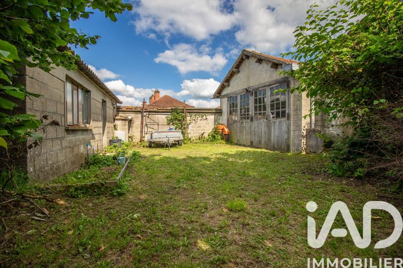 Maison - 240 m² - 6 pièces