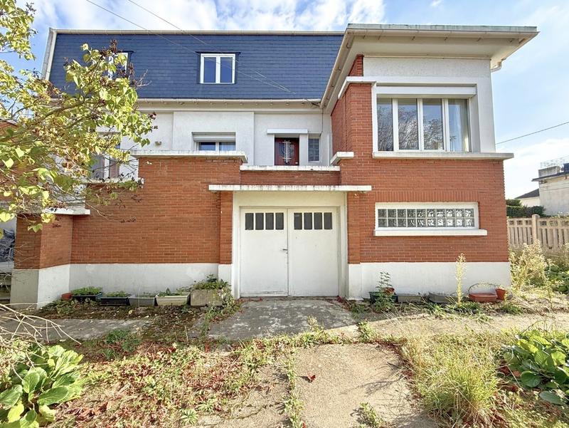 Maison ancienne - 100 m² - 10 pièces