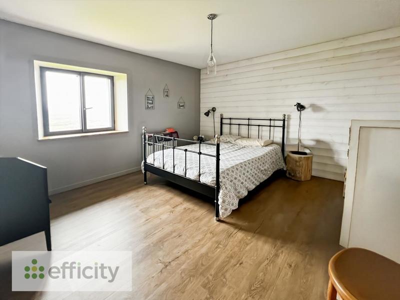 Loft - 280 m² - 6 pièces