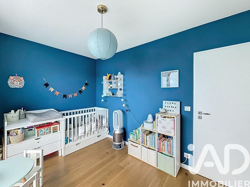 Appartement - 90 m² - 4 pièces