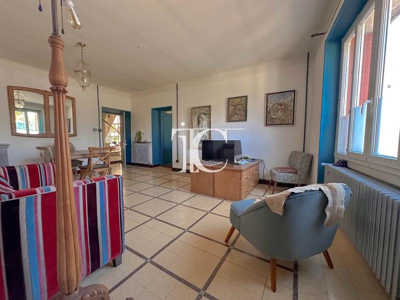 Maison - 119 m² - 11 pièces