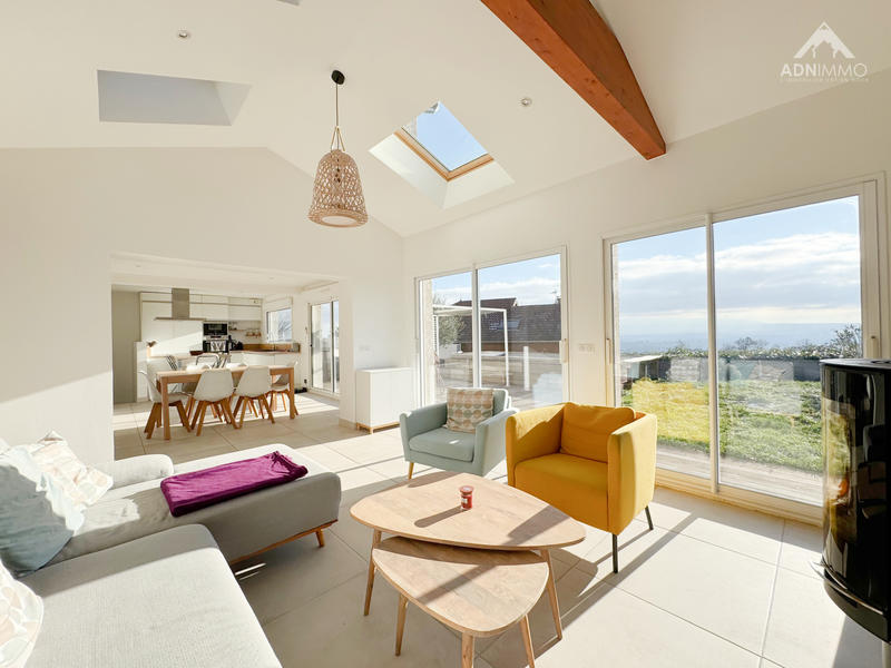 Maison - 183 m² - 6 pièces