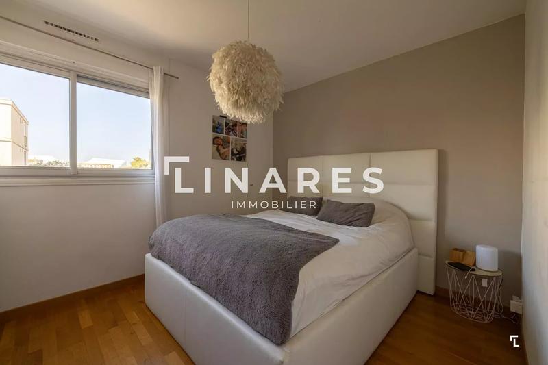 Appartement - 111 m² - 4 pièces