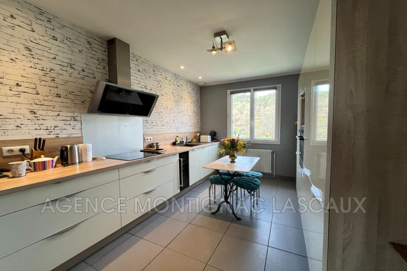 Maison - 149 m² - 6 pièces