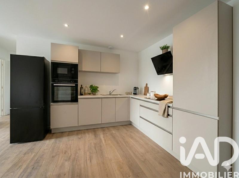 Appartement - 98 m² - 4 pièces