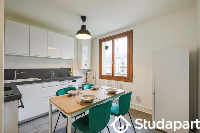 Chambre - 9 m² - 1 pièce