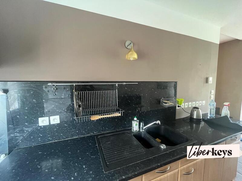 Maison - 94 m² - 5 pièces