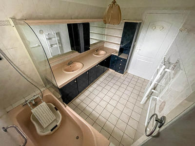 Propriété - 154 m² - 7 pièces