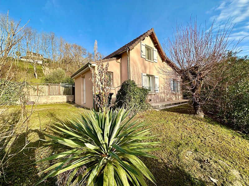 Maison - 97 m² - 5 pièces
