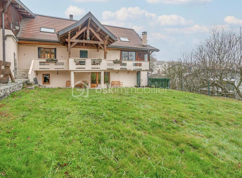 Duplex - 224 m² - 5 pièces