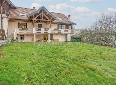 Duplex - 224 m² - 5 pièces