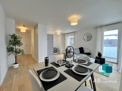 Appartement - 79 m² - 4 pièces