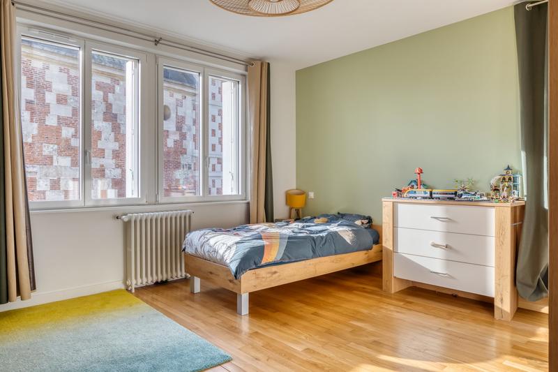 Maison - 327 m² - 10 pièces