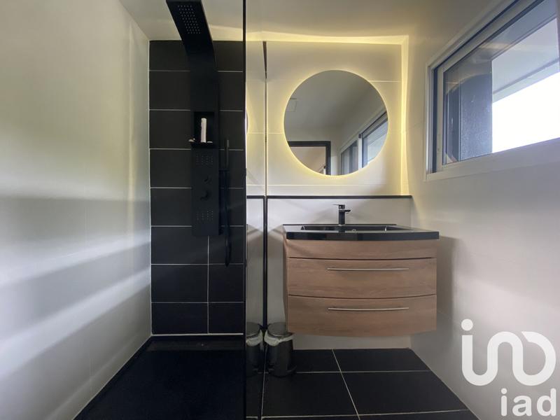 Maison - 180 m² - 6 pièces